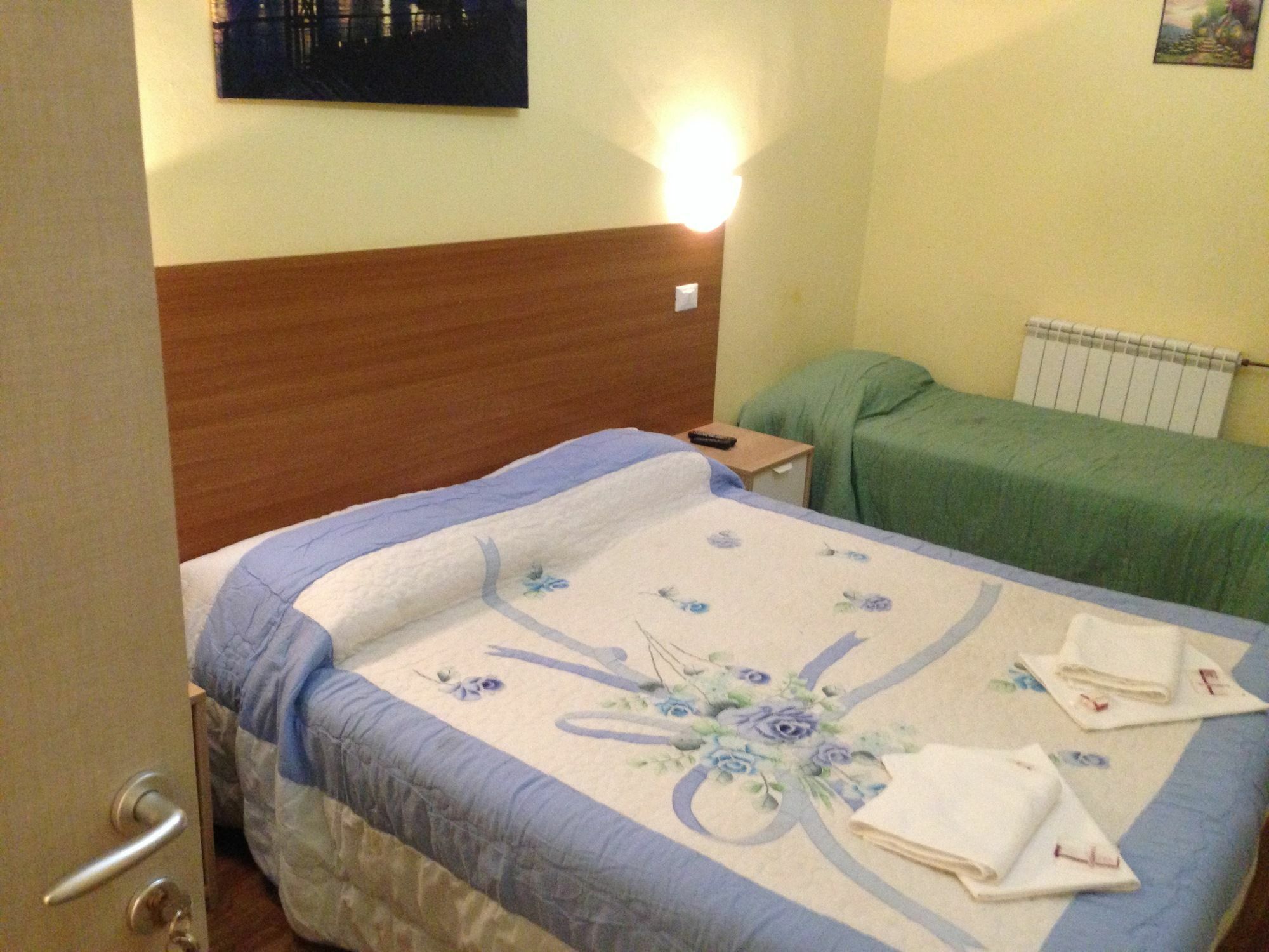 Dixi Bird Guesthouse 罗马 外观 照片